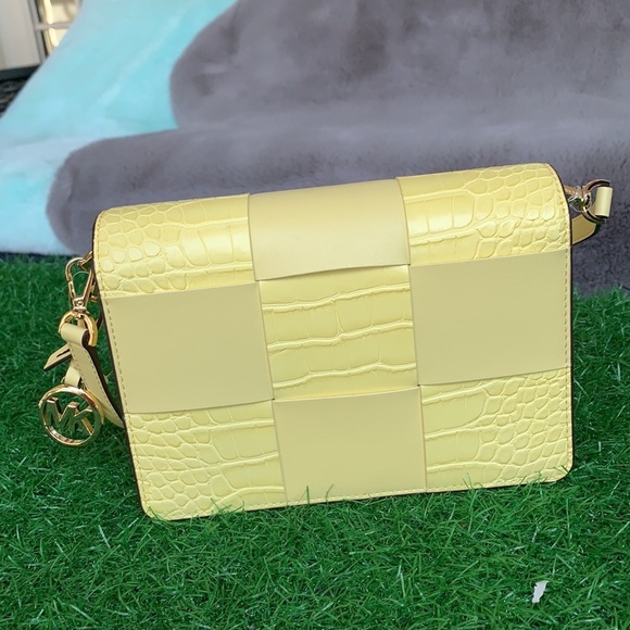 Michael Kors Mercer Sm clutch XBODY Buttercup - Picture 8 of 15